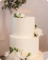 Fotografie – ukázka svatebního dortu se zápichy